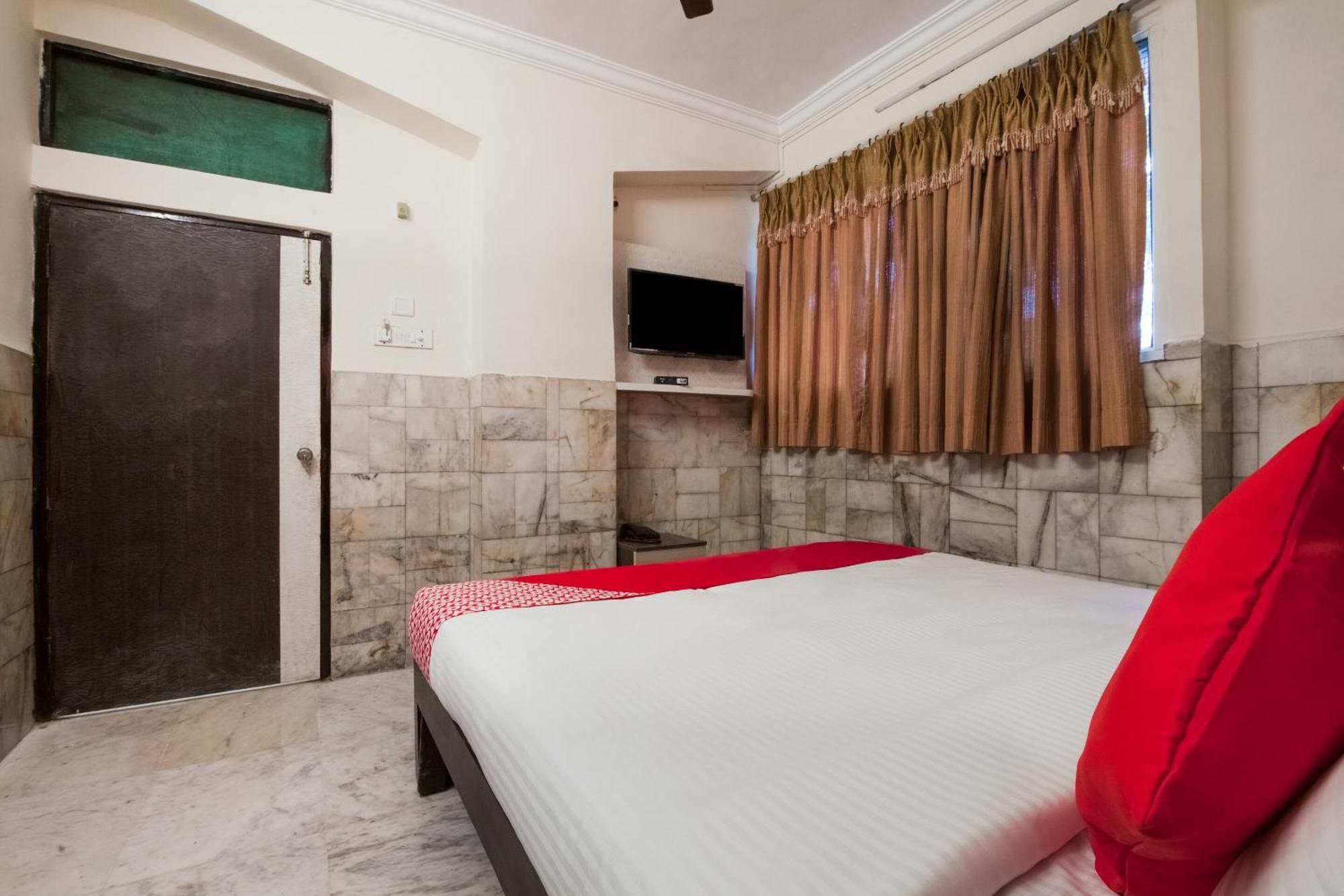 Super Hotel O Holiday Rani Gunj Opp Punjab National Bank Secunderabad Exterior photo